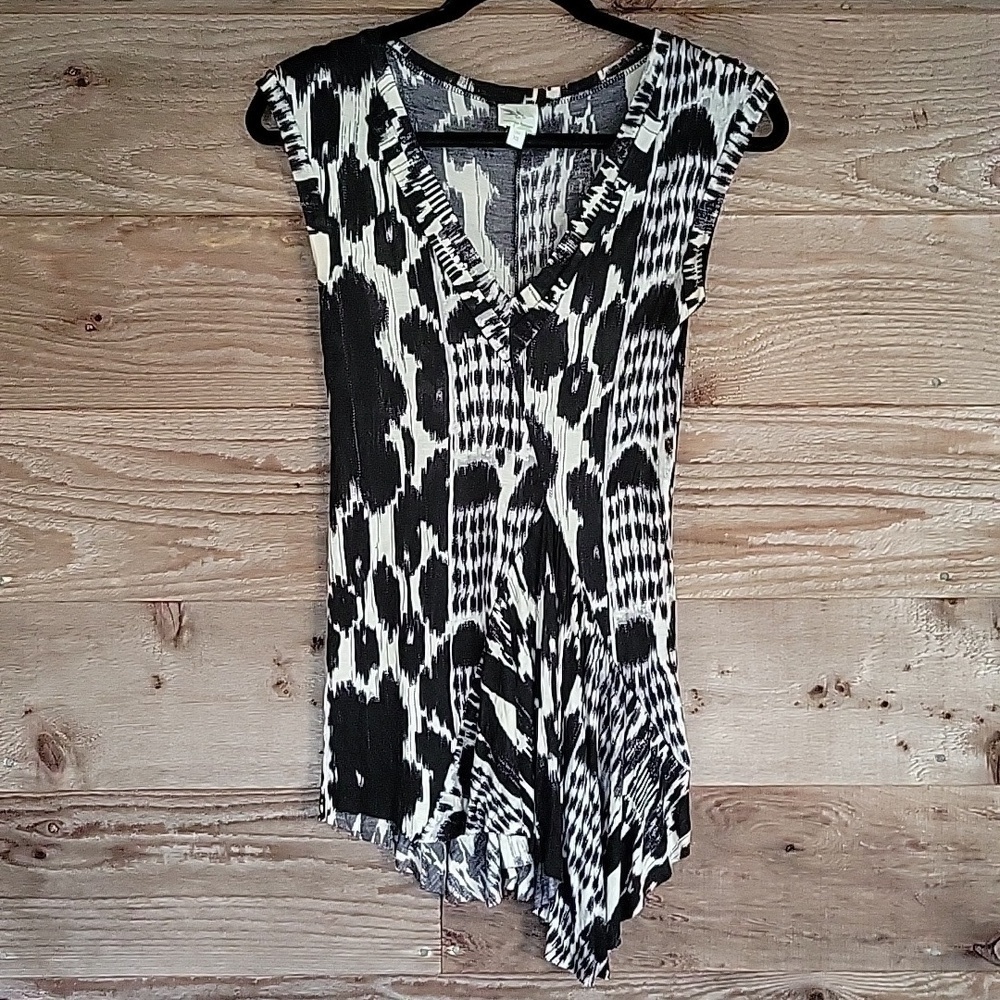 Anthropologie Weston Wear Size XSmall Black and White Asymmetrical Tank